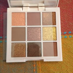 Ciate Eye Shadow and Crabtree of Evelyn Bundle